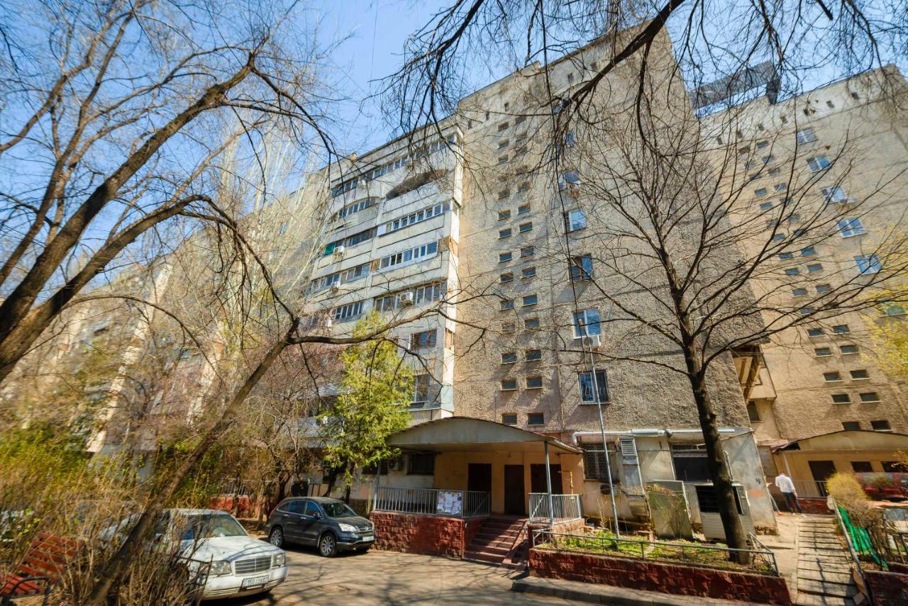 На Проспекте Ленина Lägenhet Alma-Ata Exteriör bild